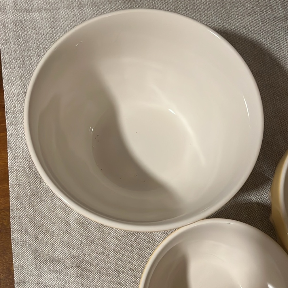 Williams-Sonoma Yellow Ceramic Bowls - Fluted Design - Picture 5 of 12